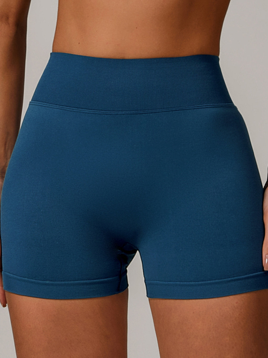 Women's Seamless High-Waisted Yoga Shorts — QIUOLA | qiuola.com